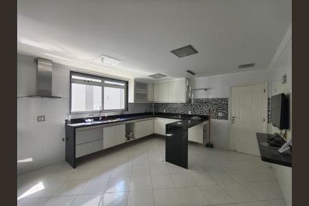 Casa de condomínio à venda com 1200m², 5 quartos e 2 vagasCozinha