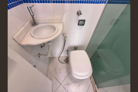 Casa de condomínio à venda com 1200m², 5 quartos e 2 vagasBanheiro de Serviço