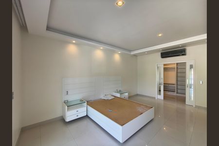 Casa de condomínio à venda com 1200m², 5 quartos e 2 vagasSuíte 5
