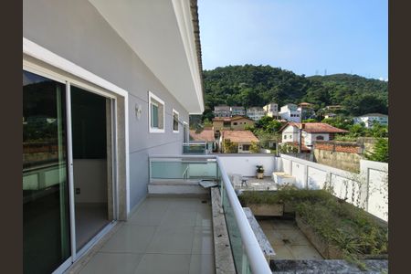 Casa de condomínio à venda com 1200m², 5 quartos e 2 vagasVaranda da Suíte 5
