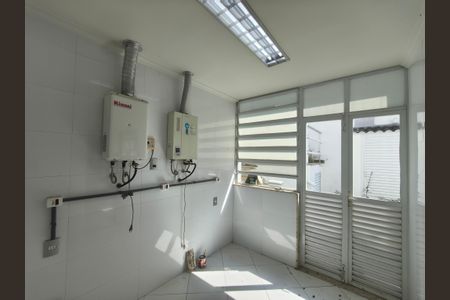 Casa de condomínio à venda com 1200m², 5 quartos e 2 vagasÁrea de Serviço