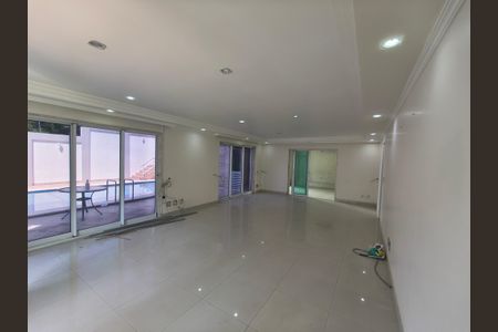 Sala de casa de condomínio à venda com 5 quartos, 1200m² em Taquara, Rio de Janeiro