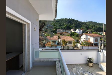 Casa de condomínio à venda com 1200m², 5 quartos e 2 vagasVaranda da Suíte 3