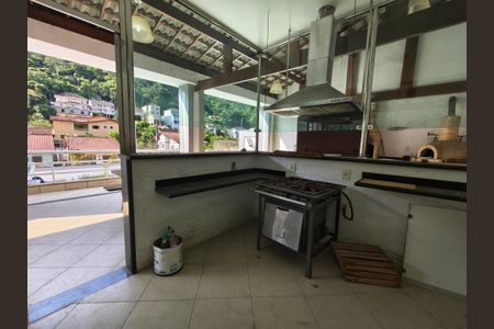 Casa de condomínio à venda com 1200m², 5 quartos e 2 vagasArea Gourmet / Varanda / Quintal