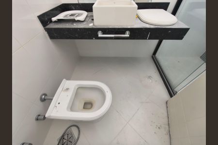 Casa de condomínio à venda com 1200m², 5 quartos e 2 vagasBanheiro da Suíte 3