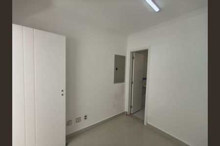 Casa de condomínio à venda com 1200m², 5 quartos e 2 vagasQuarto de Serviço