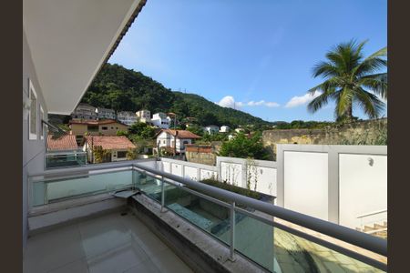 Casa de condomínio à venda com 1200m², 5 quartos e 2 vagasVaranda da Suíte 5