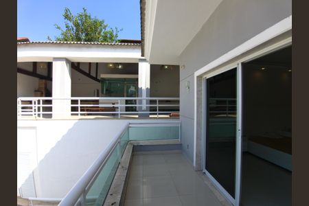 Casa de condomínio à venda com 1200m², 5 quartos e 2 vagasVaranda da Suíte 5