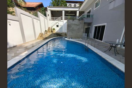 Casa de condomínio à venda com 1200m², 5 quartos e 2 vagasPiscina / Quintal