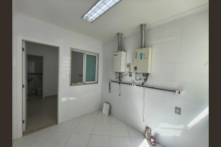 Casa de condomínio à venda com 1200m², 5 quartos e 2 vagasÁrea de Serviço