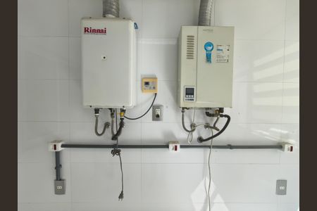 Casa de condomínio à venda com 1200m², 5 quartos e 2 vagasAquecedor - Área de Serviço