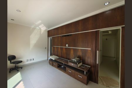 Casa de condomínio à venda com 1200m², 5 quartos e 2 vagasQuarto 1