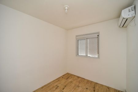 Quarto 1 de apartamento para alugar com 2 quartos, 60m² em Sarandi, Porto Alegre