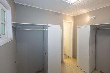 Casa de condomínio à venda com 450m², 4 quartos e 2 vagasCloset da suíte 2
