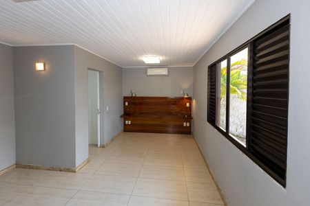 Casa de condomínio à venda com 450m², 4 quartos e 2 vagasSuíte 1