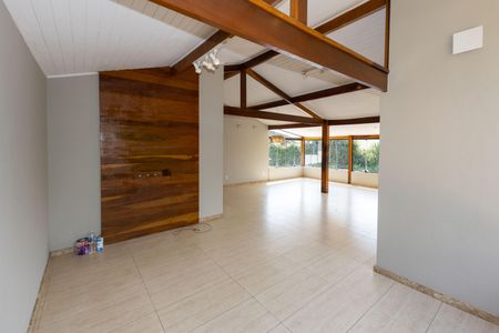 Casa de condomínio à venda com 450m², 4 quartos e 2 vagasSala 2