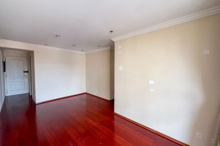 Apartamento à venda com 58m², 2 quartos e 1 vaga Apartamento à venda com 58m², 2 quartos e 1 vagaSala