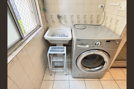 Apartamento para alugar com 85m², 3 quartos e 1 vagaÁrea de Serviço