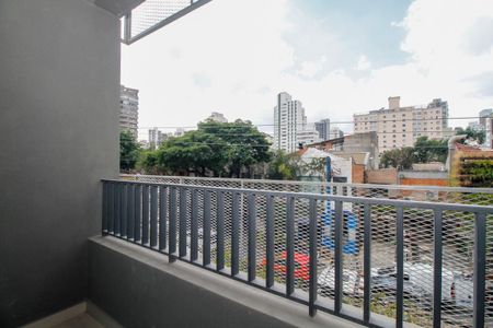 Varanda de kitnet/studio para alugar com 1 quarto, 23m² em Pinheiros, São Paulo
