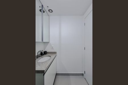Banheiro Social de kitnet/studio à venda com 1 quarto, 21m² em Ipiranga, São Paulo