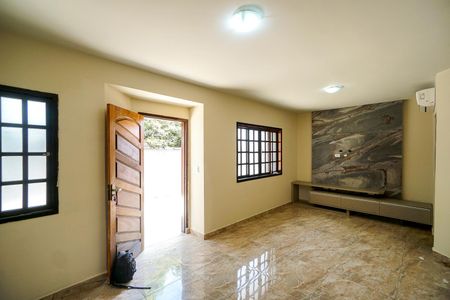 Sala de casa de condomínio à venda com 3 quartos, 110m² em Vila Esperança, São Paulo