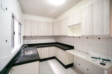 Casa de condomínio à venda com 110m², 3 quartos e 3 vagasCozinha