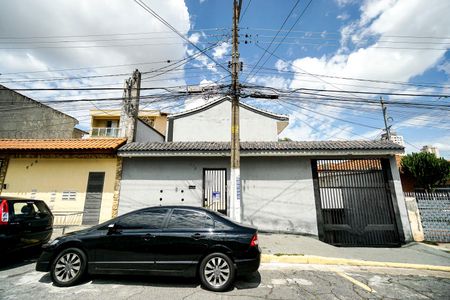 Casa de condomínio à venda com 110m², 3 quartos e 3 vagasFachada