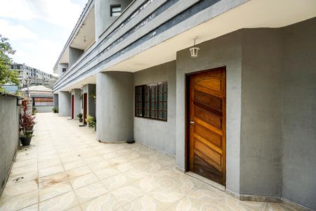 Casa de condomínio à venda com 110m², 3 quartos e 3 vagasFachada interna