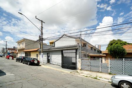 Casa de condomínio à venda com 110m², 3 quartos e 3 vagasFachada