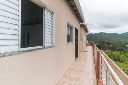 Entrada de casa de condomínio para alugar com 2 quartos, 50m² em Vila Sao Paulo, Mogi das Cruzes