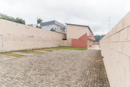 Garagem de casa de condomínio para alugar com 2 quartos, 50m² em Vila Sao Paulo, Mogi das Cruzes