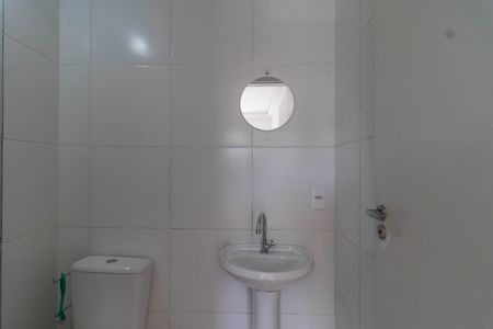 Banheiro de apartamento para alugar com 1 quarto, 25m² em Água Branca, São Paulo