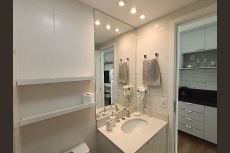 Studio à venda com 25m², 1 quarto e sem vaga Studio à venda com 25m², 1 quarto e sem vagaBanheiro Social