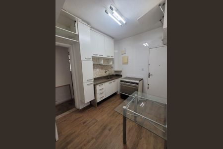 Apartamento à venda com 80m², 2 quartos e sem vagaCozinha