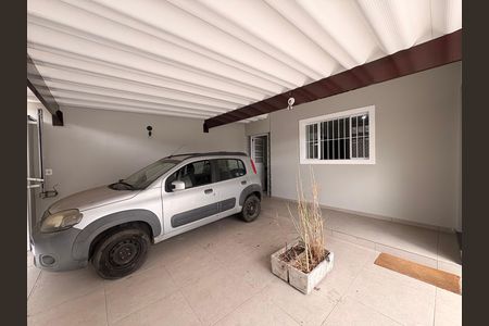 Garagem de casa à venda com 3 quartos, 149m² em Vila Scarpelli, Santo André