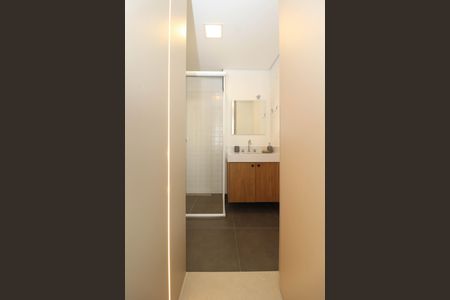 Studio para alugar com 36m², 1 quarto e 1 vaga Studio para alugar com 36m², 1 quarto e 1 vagaBanheiro