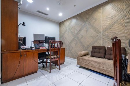 Casa de condomínio à venda com 150m², 3 quartos e 2 vagasEscritório 1