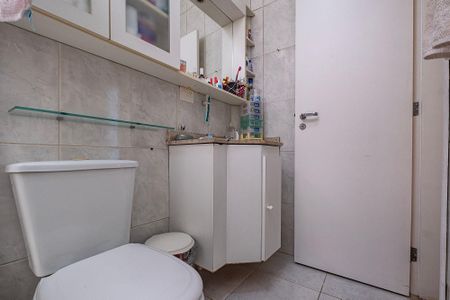 Casa de condomínio à venda com 150m², 3 quartos e 2 vagasBanheiro Social