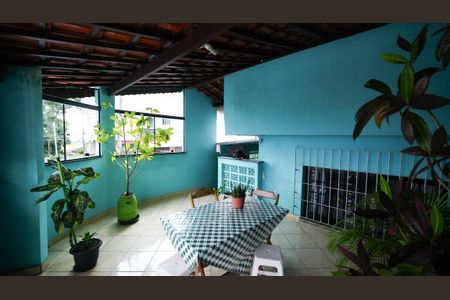 Casa à venda com 120m², 3 quartos e 1 vagaQuintal