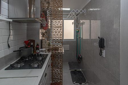 Apartamento à venda com 42m², 2 quartos e 1 vaga Apartamento à venda com 42m², 2 quartos e 1 vagaCozinha e Área de Serviço