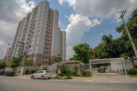 Apartamento à venda com 42m², 2 quartos e 1 vaga Apartamento à venda com 42m², 2 quartos e 1 vagaFachada
