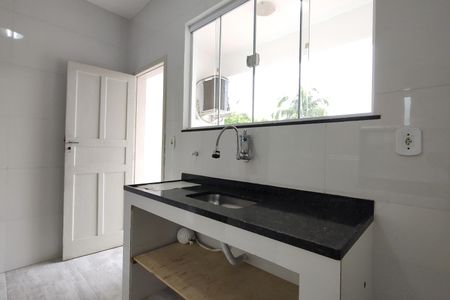 Casa para alugar com 60m², 3 quartos e sem vaga Casa para alugar com 60m², 3 quartos e sem vagaCozinha - Armários