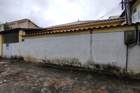 Casa para alugar com 60m², 3 quartos e sem vaga Casa para alugar com 60m², 3 quartos e sem vagaFachada