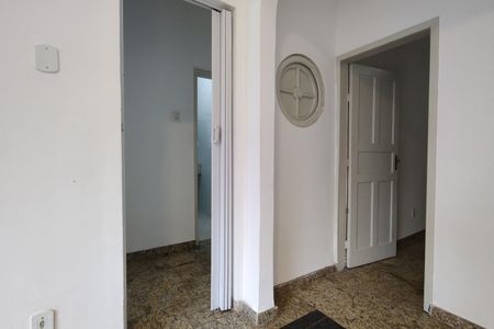 Casa para alugar com 60m², 3 quartos e sem vaga Casa para alugar com 60m², 3 quartos e sem vagaSala