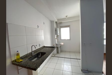 Cozinha de apartamento à venda com 2 quartos, 43m² em Jardim Boa Vista (Zona Oeste), Osasco