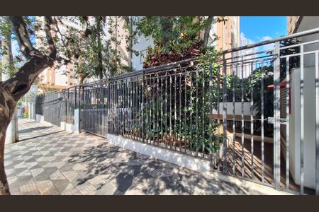 Apartamento para alugar com 68m², 3 quartos e 1 vaga Apartamento para alugar com 68m², 3 quartos e 1 vagaFachada