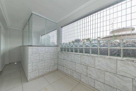 Casa para alugar com 240m², 4 quartos e 2 vagas Casa para alugar com 240m², 4 quartos e 2 vagasLavanderia