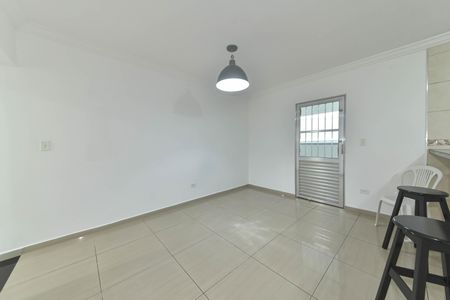 Casa para alugar com 240m², 4 quartos e 2 vagas Casa para alugar com 240m², 4 quartos e 2 vagasCozinha