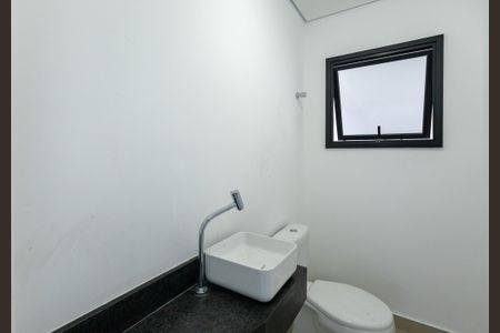 Casa de condomínio para alugar com 350m², 4 quartos e 4 vagasLavabo