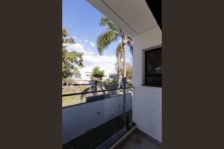 Casa de condomínio para alugar com 350m², 4 quartos e 4 vagasQuarto 1 - 1 Suíte varanda